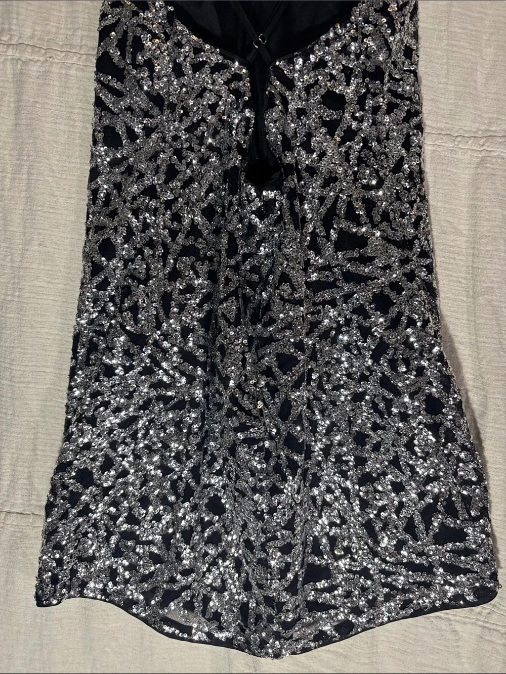 ALI & JAY Silver Sequin Black Mesh Mini Dress Size Large EUC NYE Vegas Party - Picture 10 of 13